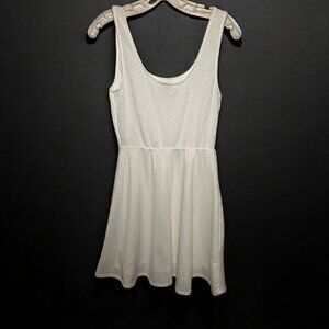 Women's Mossimo‎ White Summer Lined Dress Size Medium
